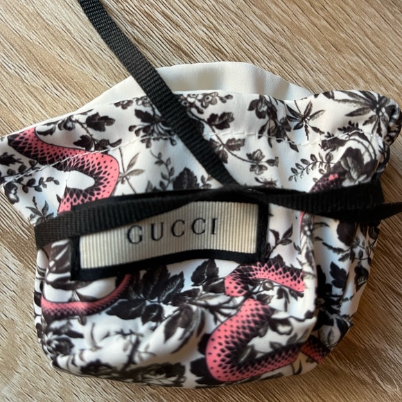 Gucci Toggle Logo Heart ❤️Ring in Sterling Silver. Brand new. - Picture 9 of 9